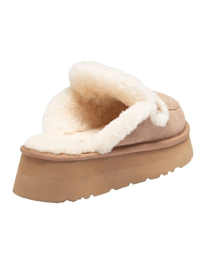 Violet Shearling Platform Slipper in Bronze Natural image 4