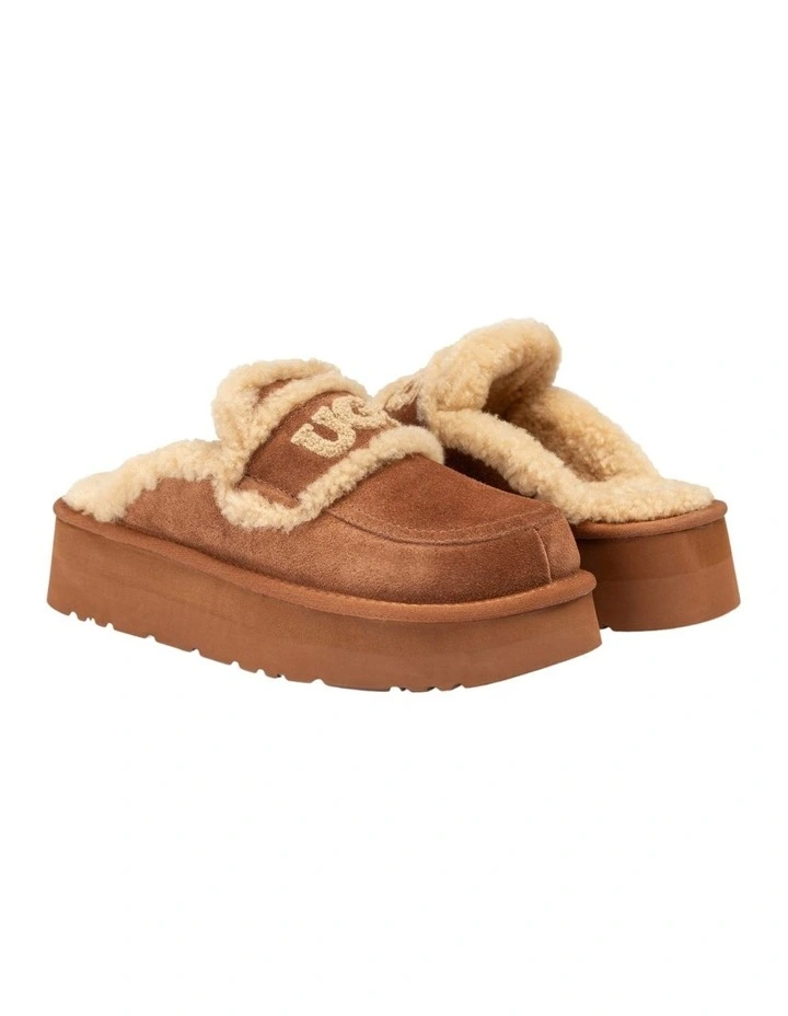 Ugg Violet Shearling Platform Slipper in Caramel image 2