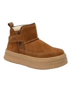 Tag Zipper Ankle Boots in Chestnut