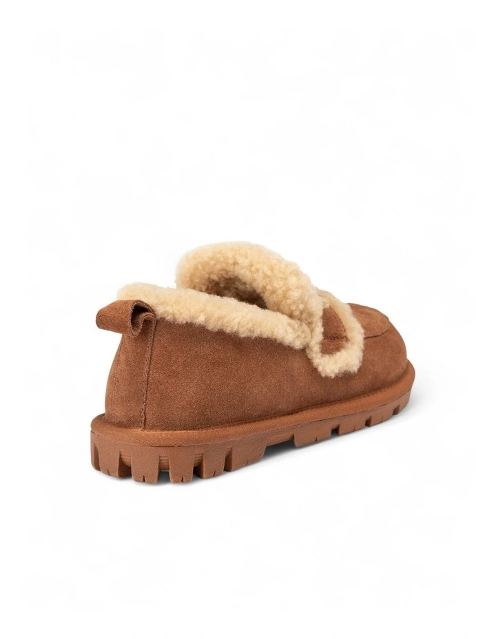 Ugg Violet Shearling Loafer in Caramel image 4