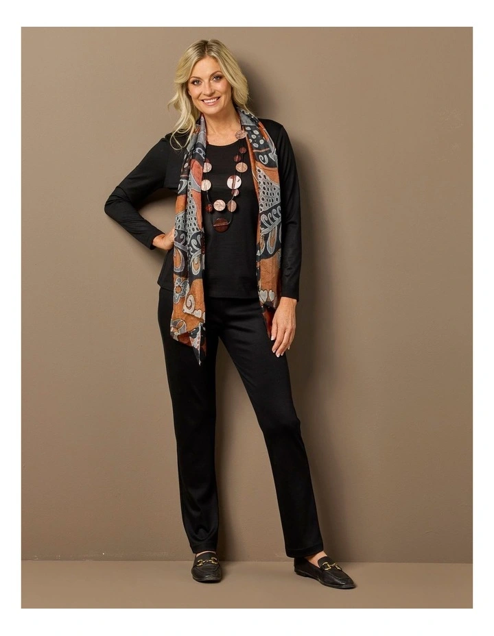 Hedrena Classic Long Sleeve Tee in Black image 7