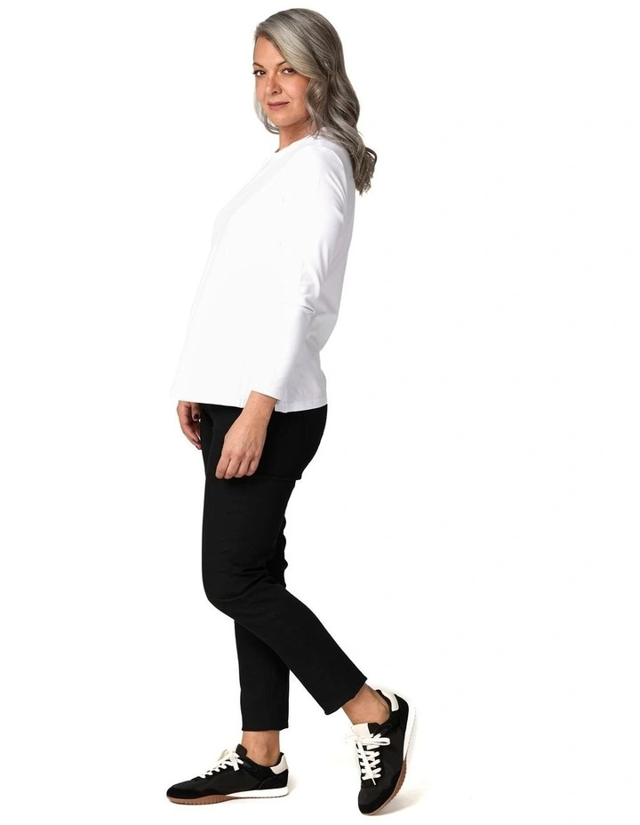 Suzy Stretch Pull On Jean in Black image 3