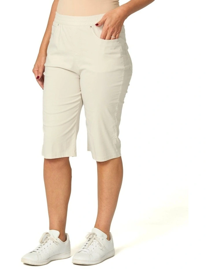 Vibe Stretch Pull on Long Shorts in Cream image 4