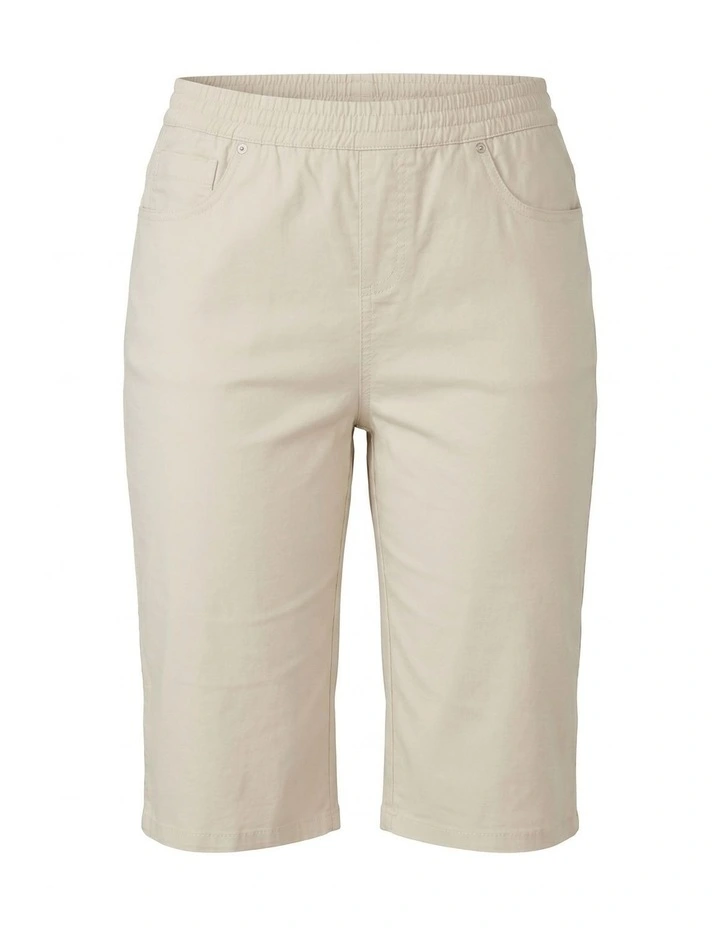 Vibe Stretch Pull on Long Shorts in Cream image 6