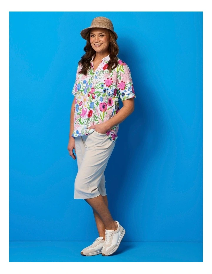 Vibe Stretch Pull on Long Shorts in Cream image 7