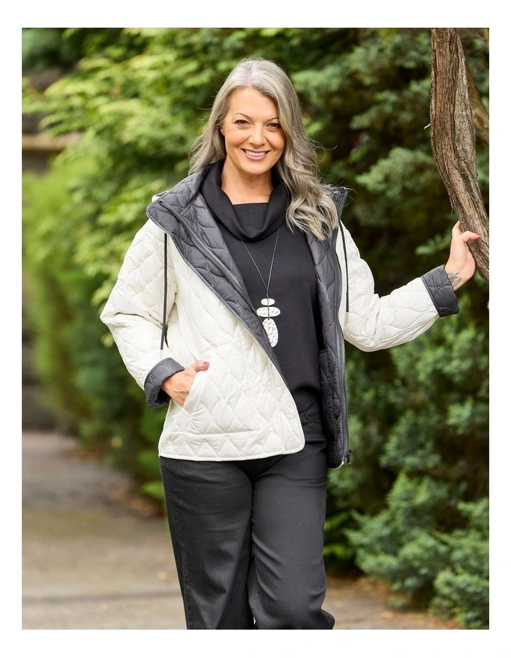 Elements Reversible Quilt Jacket in Multi image 6