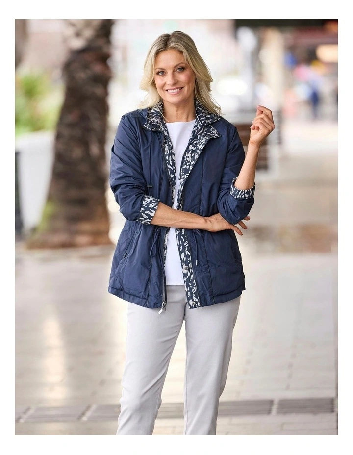 Noah Reversible Print Anorak in Navy image 5