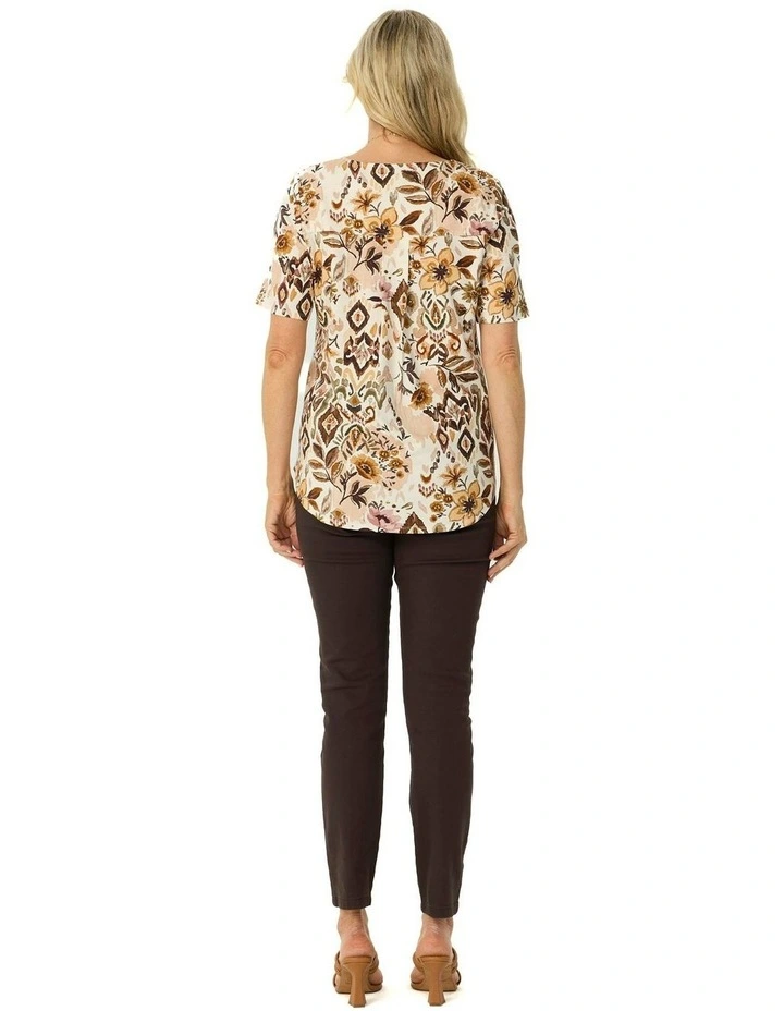 Sierra Short Sleve Pleat Back Tee in Multi image 2