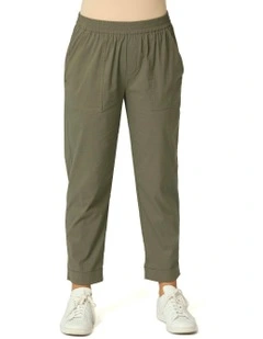 Vibe Stretch Patch Pocket 7/8 Pant in Green