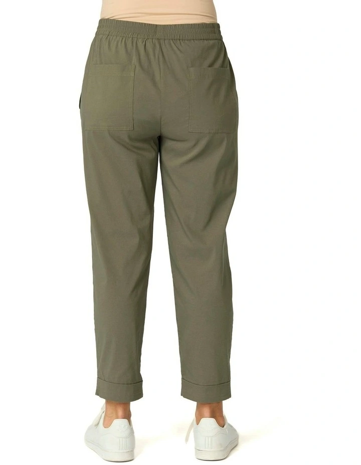 Vibe Stretch Patch Pocket 7/8 Pant in Green image 2