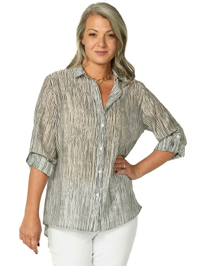 Wavy Stripe 3/4 Sleeve Shirt in Brown image 1
