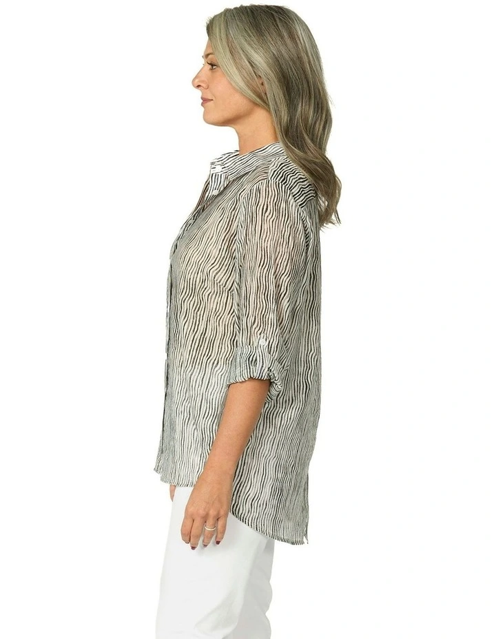 Wavy Stripe 3/4 Sleeve Shirt in Brown image 3