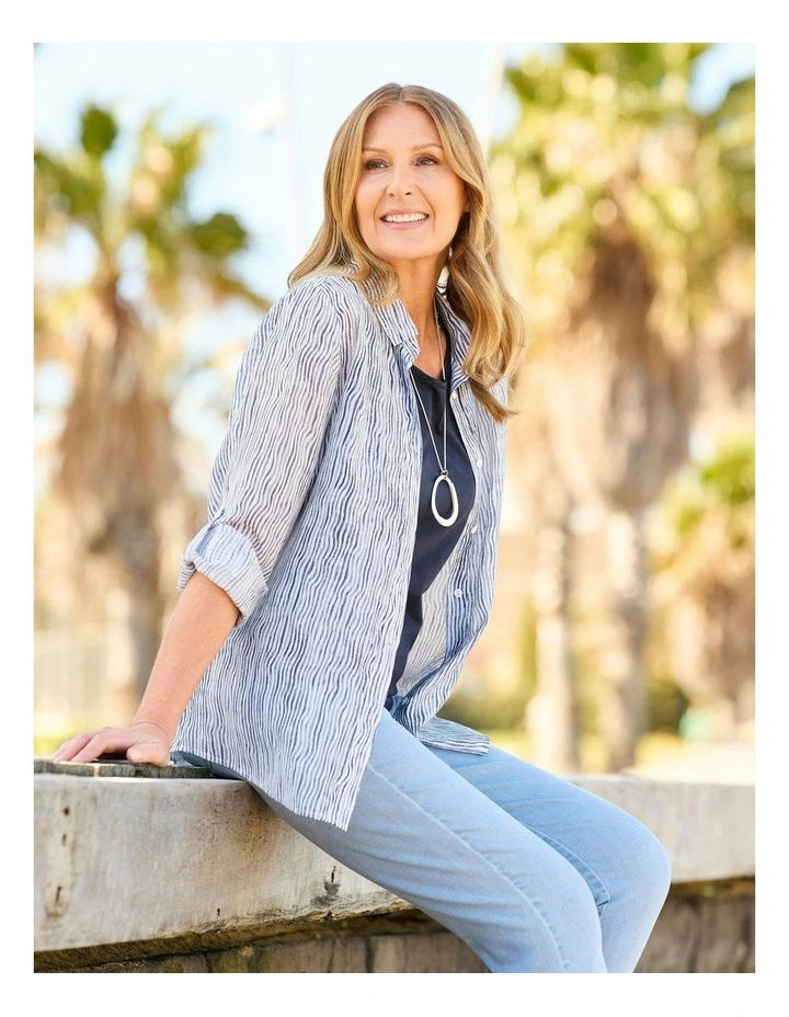 Wavy Stripe 3/4 Sleeve Shirt in Multi image 5