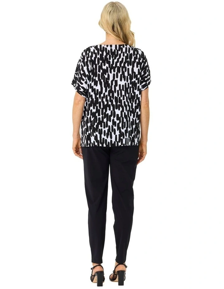 Mood Stretch Pintuck Pull On Pant in Black image 2