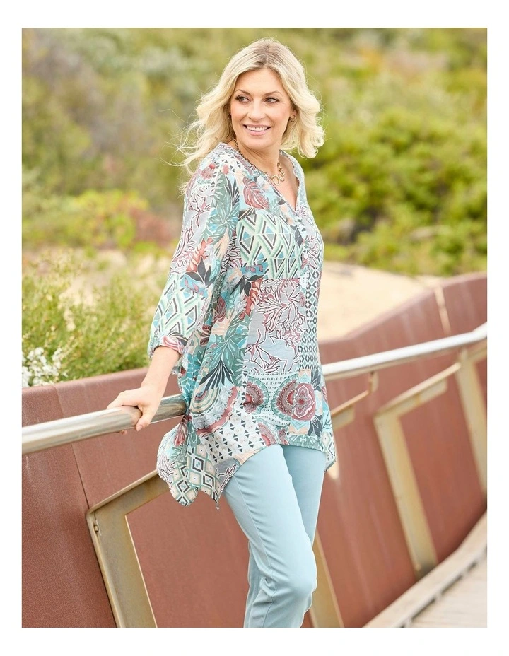 Zac 3/4 Sleeve Sharkbite Blouse in Multi image 5