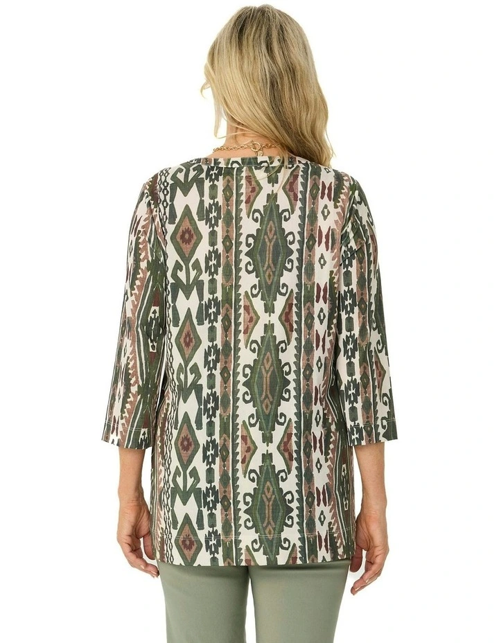 Peru 3/4 Sleeve V-neck Tunic in Green image 2