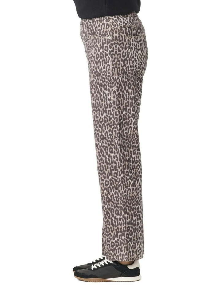 Evie Stretch Straight Pull On Jeans in Assorted image 3