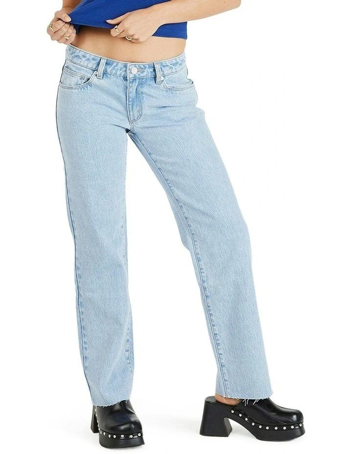 99 Low Straight Petite Jeans in Walkaway image 1