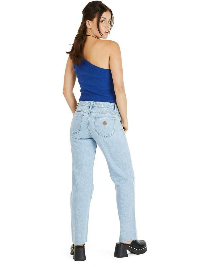 99 Low Straight Petite Jeans in Walkaway image 2