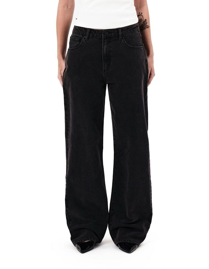 95 Mid Baggy Petite Heidi Jeans in Black image 1
