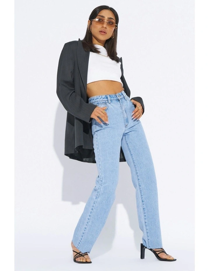 94 High Straight Petite Jeans in Walkaway Blue image 5