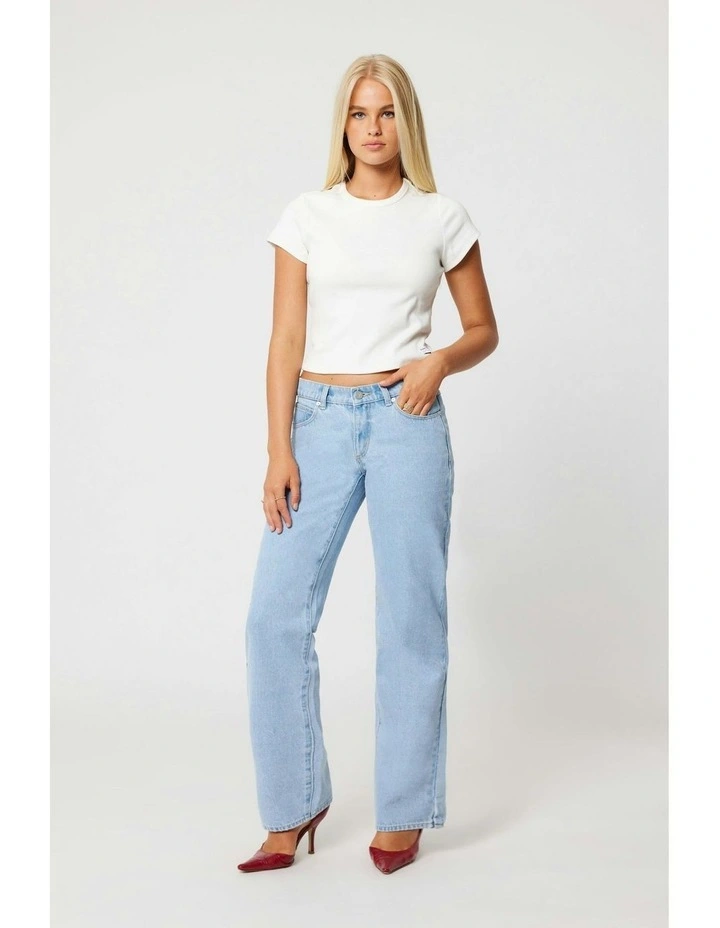 99 Low And Wide Leg Jeans in Light Blue image 3