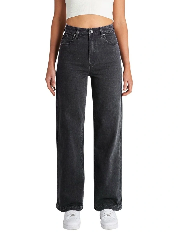 94 High & Wide Jean in Black image 3