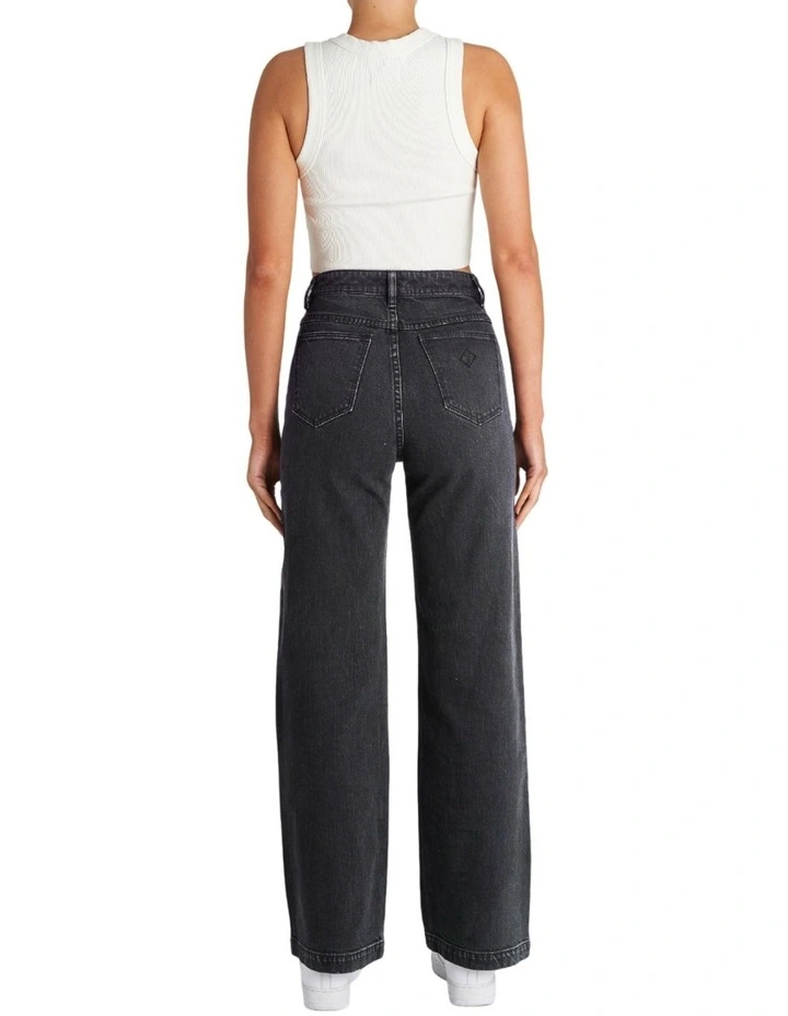 94 High & Wide Jean in Black image 4