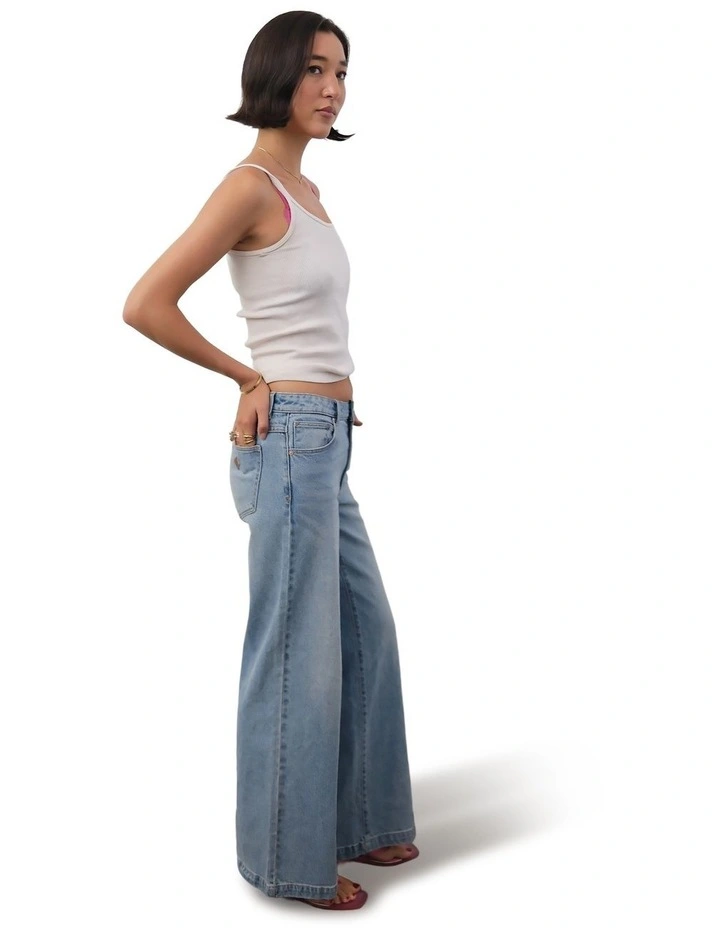 95 Mid & Wide Tall Stevie Jeans in Blue image 3