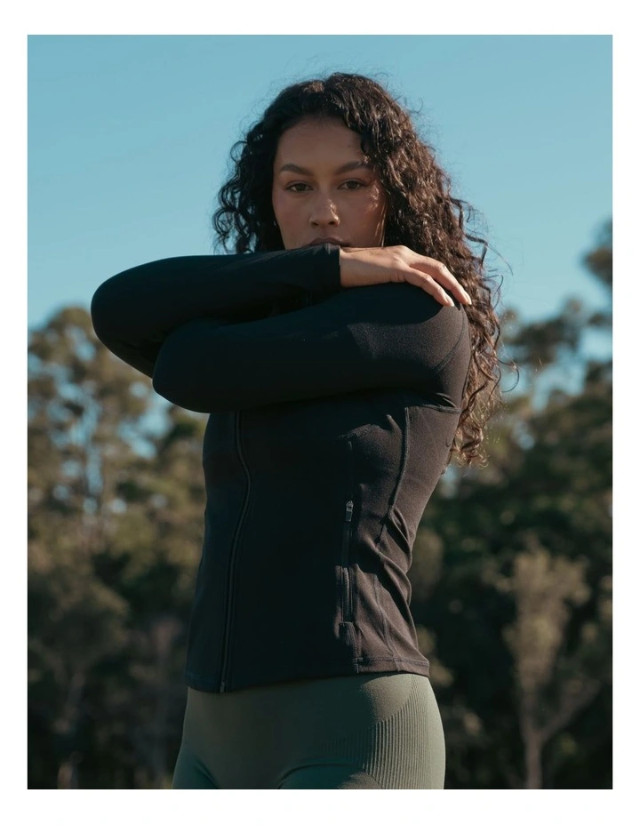 Contour Zip Jacket in Onyx image 6