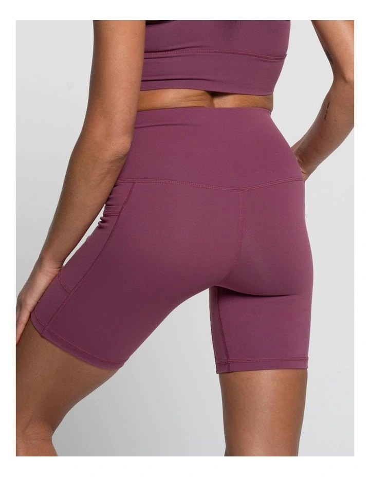 Bike Short 2.0 in Merlot image 2