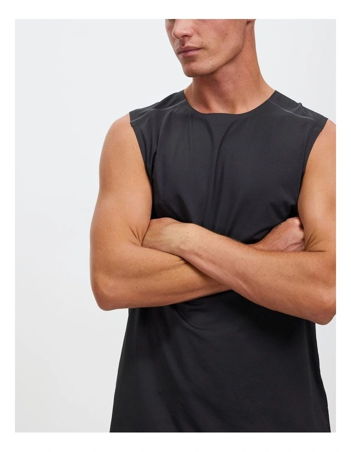Dryfit Tank in Onyx image 4