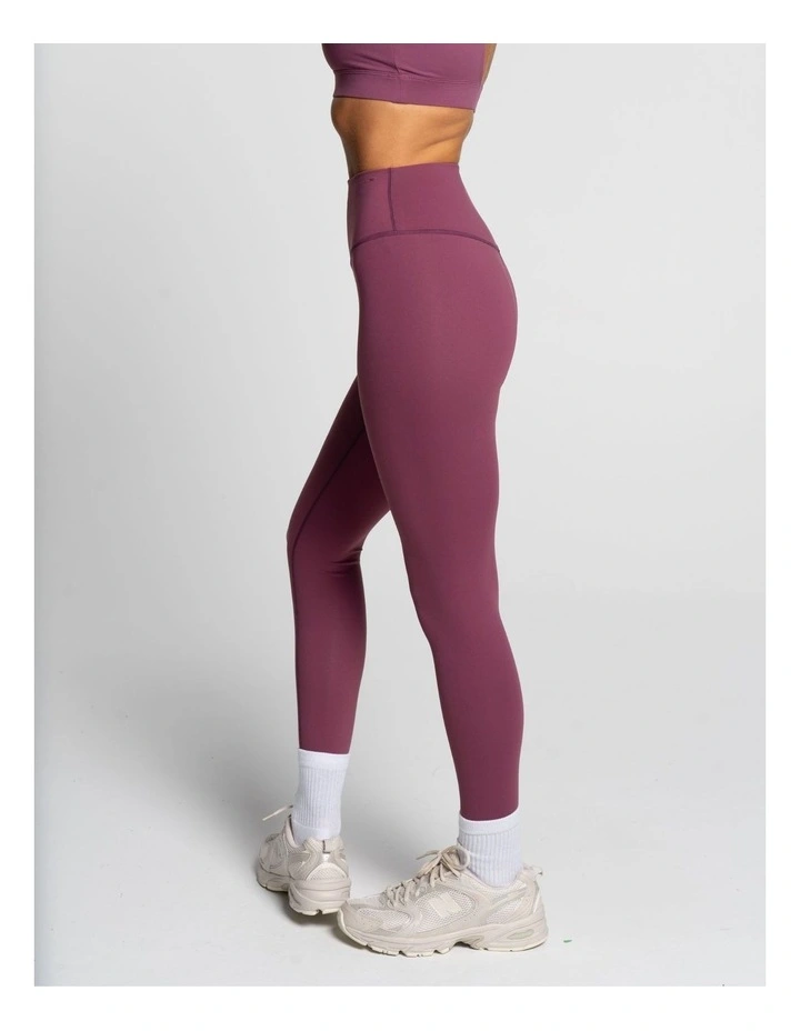 Staple Full Length Legging in Merlot image 3