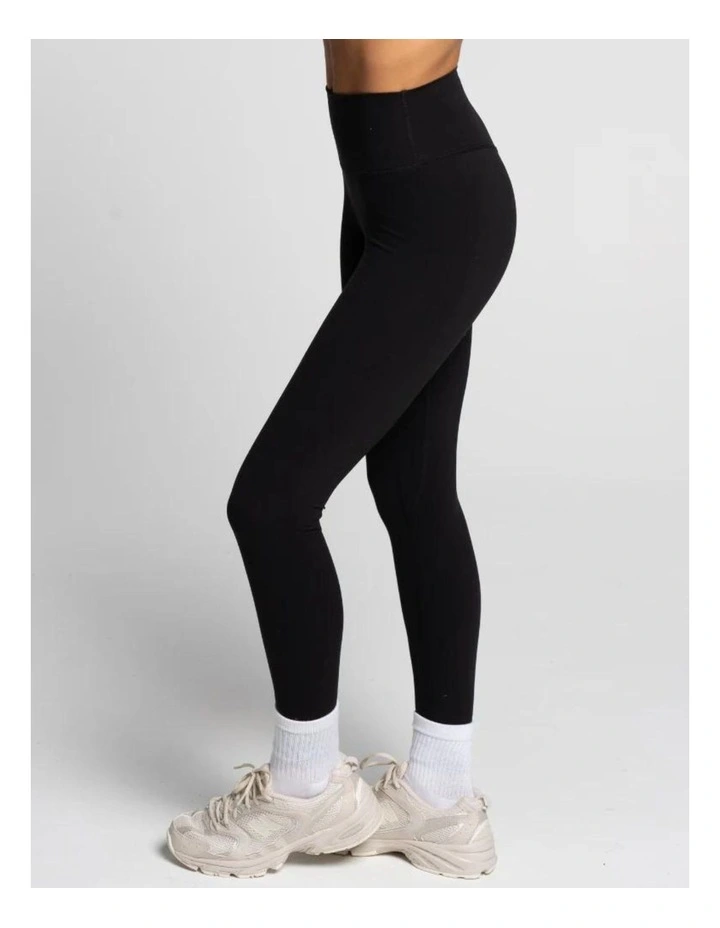 Not Your Basic Leggings in Onyx (Invisible Scrunch) image 3