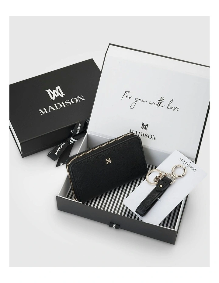 Keychain And Medium Wallet Giftbox in Black image 1