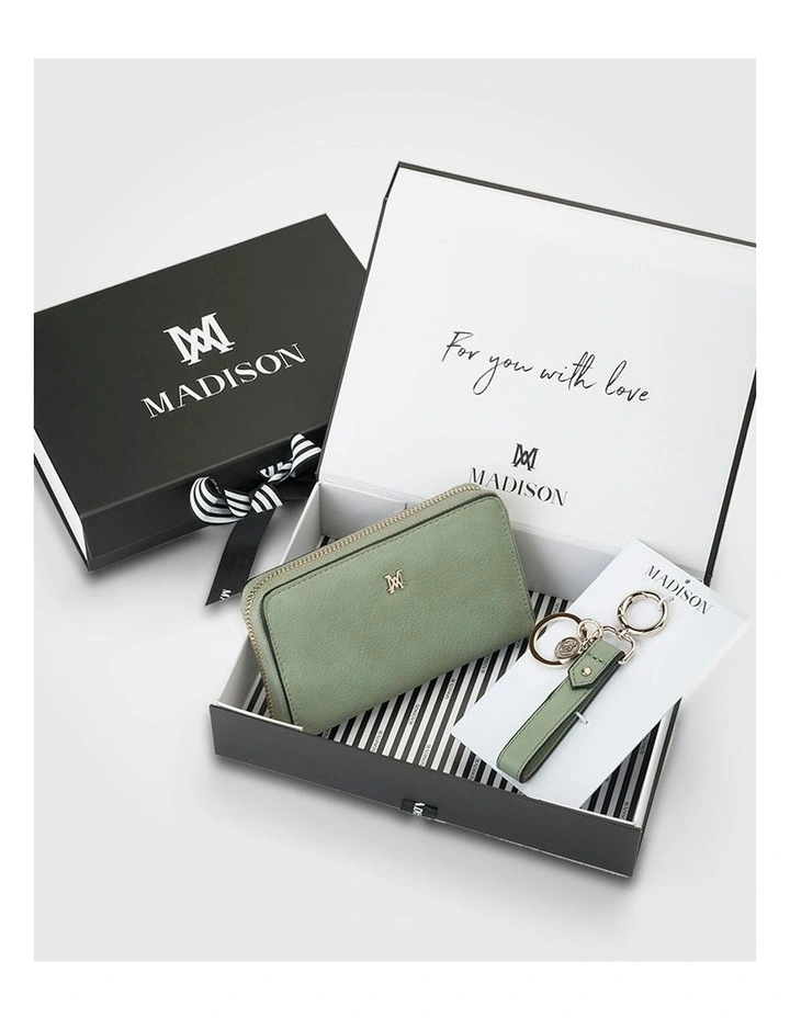 Keychain And Medium Wallet Giftbox in Green image 1