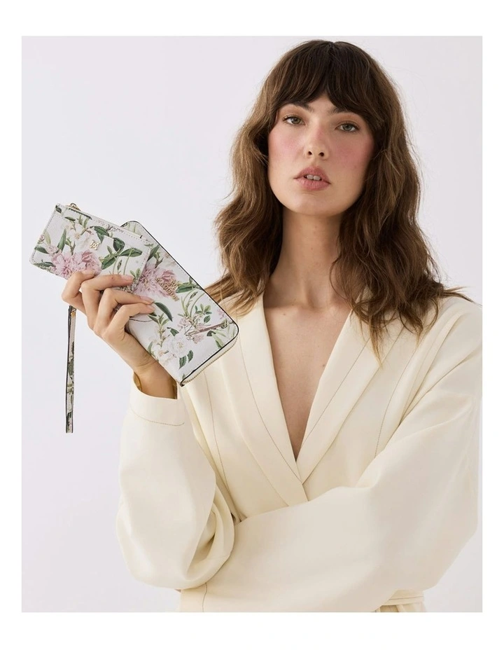 Harlow Zip around Clutch Wallet with Detachable Wrist Strap image 2