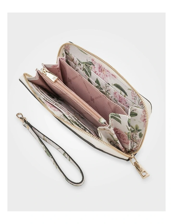 Harlow Zip around Clutch Wallet with Detachable Wrist Strap image 4