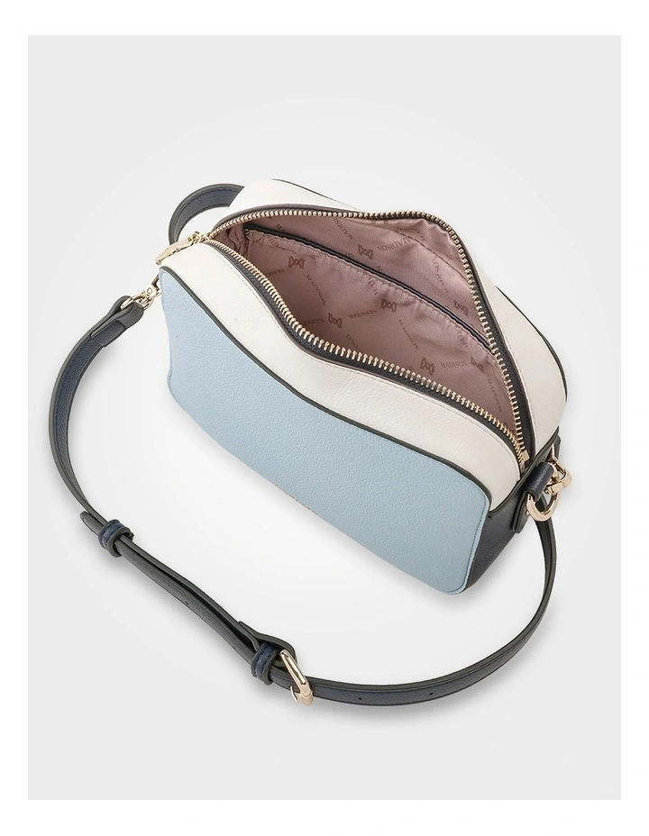 Nina Zip Front Camera Crossbody Bag in Blue image 5