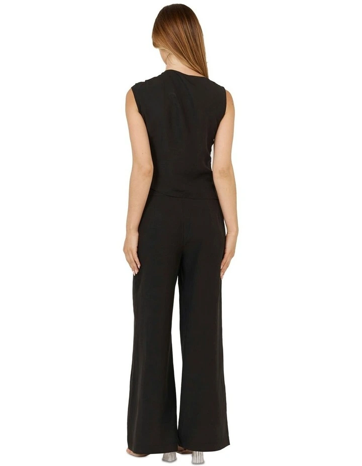 Sandara Pant in Black image 4