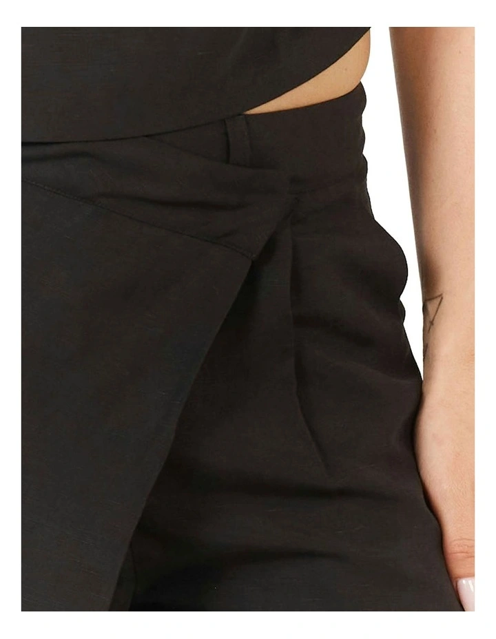 Sandara Pant in Black image 6