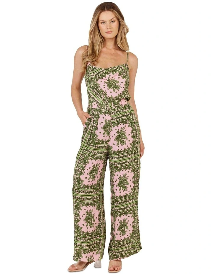 Dominica Pant in Green image 5