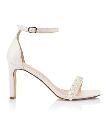 Kaitlyn Block Heel Sandals in White