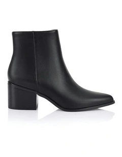 Fiona Ankle Boots in Black