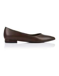 Hickory Point Toe Flats in Chocolate Brown