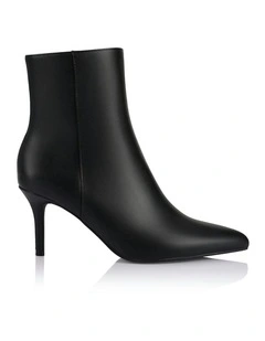 Beth Ankle Boots in Black