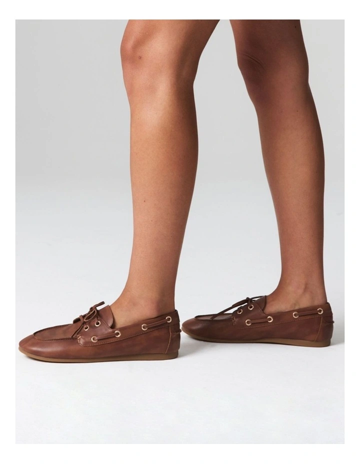 Brody Boat Shoes in Tan Distressed image 2