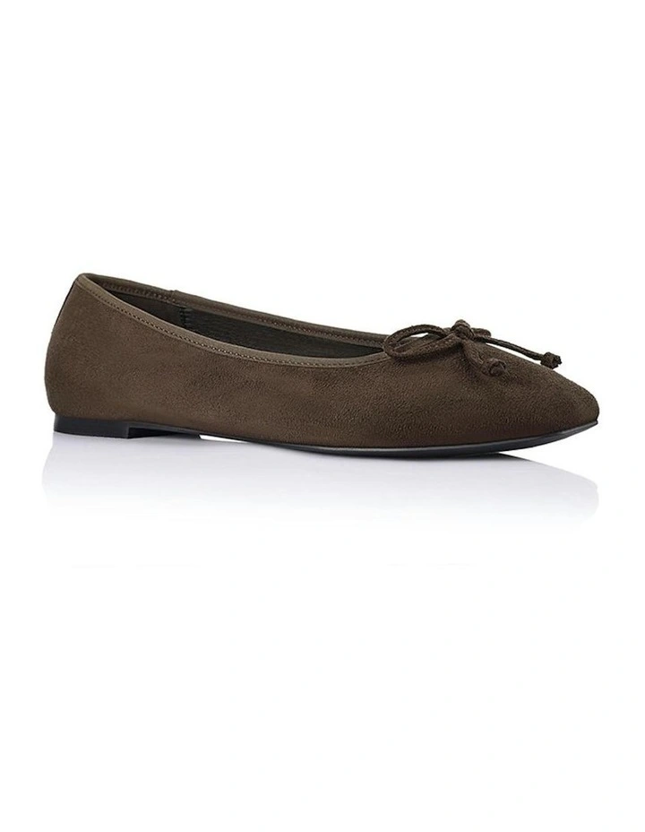 Eugenie Ballet Flats in Chocolate image 2