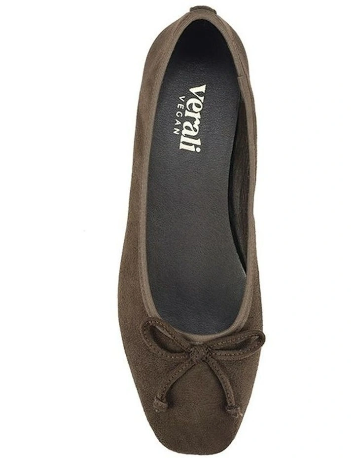 Eugenie Ballet Flats in Chocolate image 4