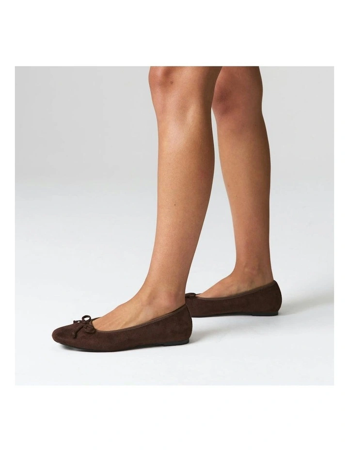 Eugenie Ballet Flats in Chocolate image 5